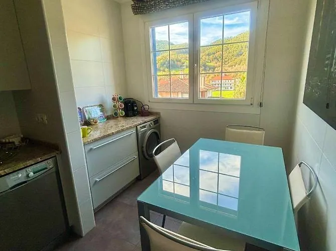 Con Garaje Апартаменты